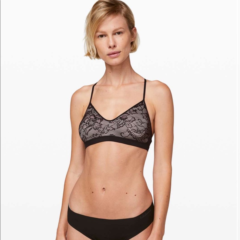 Lululemon Live in Lace Bralette, size L